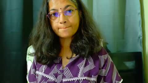 Snapshot of sexyniharika chatting on 10-08-25, 06:11 Niharika online show from 10-08-25, 06:11