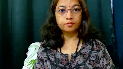 Snapshot of sexyniharika chatting on 11-10-25, 04:11 Niharika online show from 11-10-25, 04:11