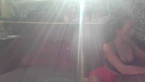 Snapshot of sexynymphocpl chatting on 02-14-25, 07:44 Royal Duo online show from 02-14-25, 07:44