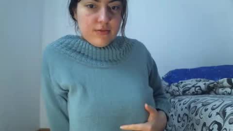 Snapshot of sexynyu18 chatting on 03-09-25, 09:13 Alex online show from 03-09-25, 09:13