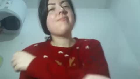 Snapshot of sexynyu18 chatting on 11-28-25, 05:15 Alex online show from 11-28-25, 05:15