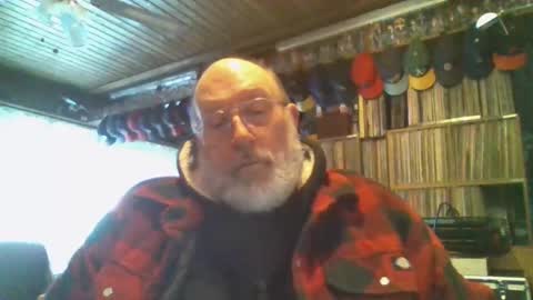 Grizz Lee Bear online show from 01-15-25, 10:49