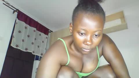 Snapshot of sexypamm chatting on 05-27-26, 01:24 sexypamm online show from 05-27-26, 01:24