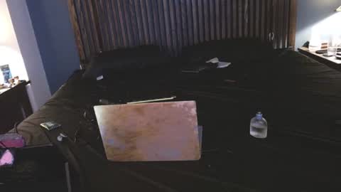 Possum online show from 09-15-25, 03:28