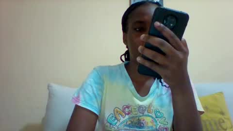 DOVY ACHIENG online show from 01-25-25, 11:23