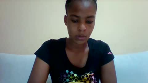 DOVY ACHIENG online show from 02-20-25, 09:22