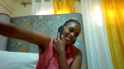 DOVY ACHIENG online show from 02-21-25, 07:45
