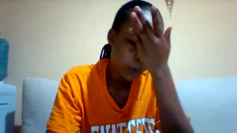 DOVY ACHIENG online show from 09-13-25, 07:52