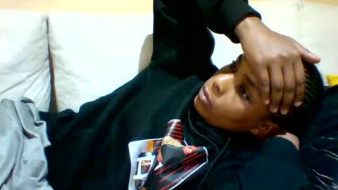 DOVY ACHIENG online show from 09-30-25, 09:42