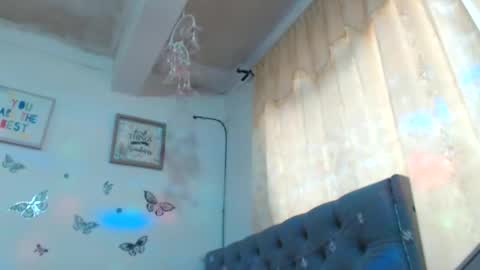 Snapshot of sexysafiravenus chatting on 02-05-25, 04:58 Venus Independent Model online show from 02-05-25, 04:58