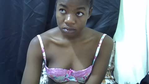 Snapshot of sexyshaz22 chatting on 03-02-26, 05:08 sexyshaz22 online show from 03-02-26, 05:08