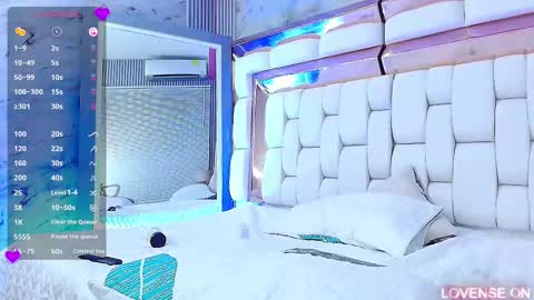 Kendall online show from 03-09-25, 06:11