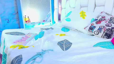 Kendall online show from 03-12-25, 03:18