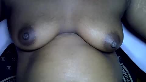Snapshot of sexystella10 chatting on 06-03-26, 04:23 Stella online show from 06-03-26, 04:23