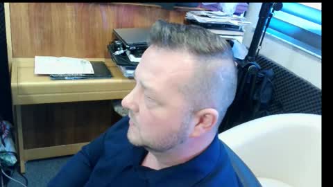 Snapshot of sexysteve80 chatting on 11-11-25, 11:32 sexysteve80 online show from 11-11-25, 11:32