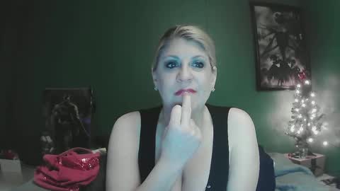 Snapshot of sexystripper69 chatting on 01-31-25, 12:50 sexystripper69 online show from 01-31-25, 12:50