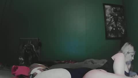 Snapshot of sexystripper69 chatting on 02-18-25, 01:10 sexystripper69 online show from 02-18-25, 01:10