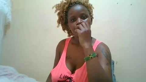 Snapshot of sexytbianca chatting on 03-08-26, 10:30 faty online show from 03-08-26, 10:30