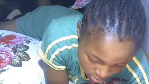 Snapshot of sexyvishy254 chatting on 11-21-25, 02:05 sexyvishy254 online show from 11-21-25, 02:05