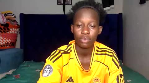 sexywife214537 online show from 12-19-25, 10:22