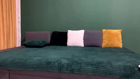 Snapshot of sexyycouple22 chatting on 02-24-25, 04:49 Sexycouple online show from 02-24-25, 04:49