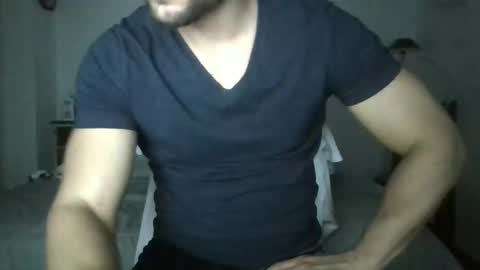 Snapshot of sexyyphilip chatting on 01-14-25, 03:01 sexyyphilip online show from 01-14-25, 03:01