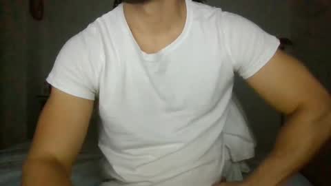 Snapshot of sexyyphilip chatting on 01-25-25, 04:23 sexyyphilip online show from 01-25-25, 04:23