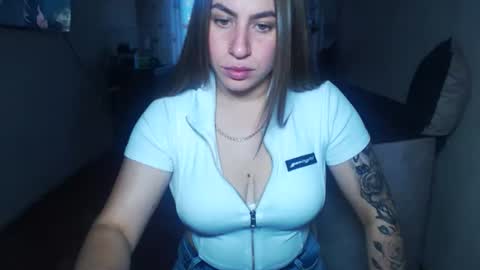 Snapshot of sexyyuliia777 chatting on 09-12-25, 05:40 Yuliia online show from 09-12-25, 05:40