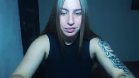 Snapshot of sexyyuliia777 chatting on 09-23-25, 06:16 Yuliia online show from 09-23-25, 06:16