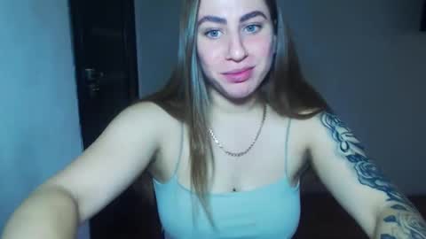 Snapshot of sexyyuliia777 chatting on 10-20-25, 07:53 Yuliia online show from 10-20-25, 07:53