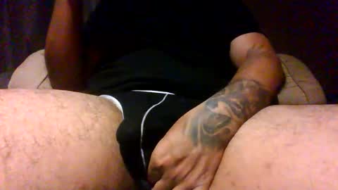 Snapshot of sexyzaddy94 chatting on 04-15-26, 06:09 sexyzaddy94 online show from 04-15-26, 06:09