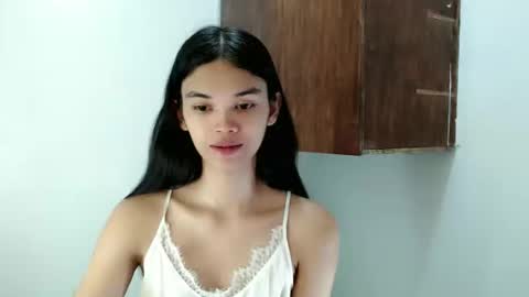 Zendaya online show from 11-21-25, 01:10