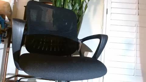 Snapshot of sf_bella chatting on 03-09-25, 07:34 sf_bella online show from 03-09-25, 07:34