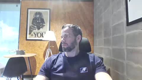 Snapshot of shad0w_hunter chatting on 03-12-25, 12:47 shad0w_hunter online show from 03-12-25, 12:47