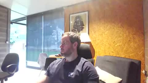 Snapshot of shad0w_hunter chatting on 11-17-25, 09:42 shad0w_hunter online show from 11-17-25, 09:42