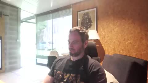 Snapshot of shad0w_hunter chatting on 01-19-26, 01:37 shad0w_hunter online show from 01-19-26, 01:37