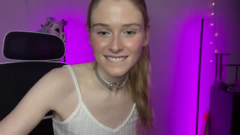 Snapshot of shadebabe chatting on 03-08-25, 08:33 shadebabe online show from 03-08-25, 08:33