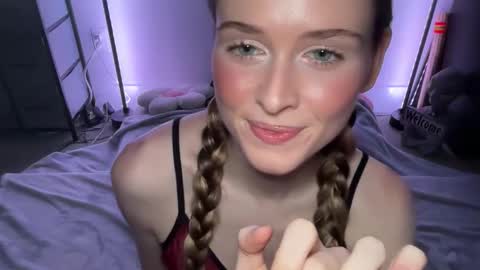 Snapshot of shadebabe chatting on 11-28-25, 08:50 shadebabe online show from 11-28-25, 08:50