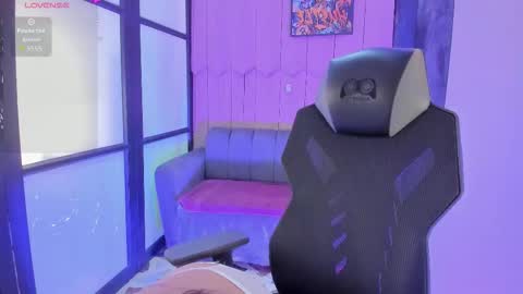 Snapshot of shaden_1 chatting on 02-12-26, 11:00 Liz online show from 02-12-26, 11:00