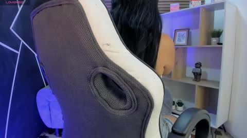 Snapshot of shaden_1 chatting on 02-17-26, 10:27 Liz online show from 02-17-26, 10:27