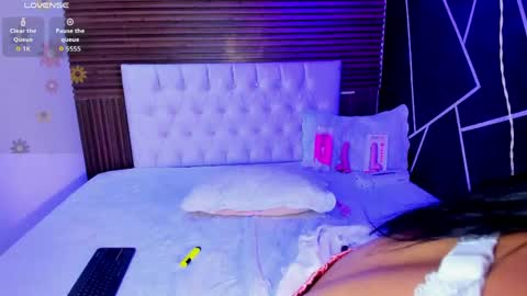 Snapshot of shaden_1 chatting on 04-21-26, 02:51 Liz online show from 04-21-26, 02:51