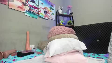 Snapshot of shadia_squirt chatting on 06-30-26, 02:45 shadia online show from 06-30-26, 02:45