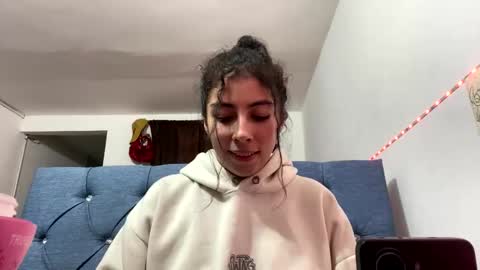 Snapshot of shadow_velvet chatting on 11-22-25, 07:18 shadow_velvet online show from 11-22-25, 07:18