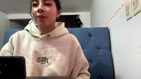 Snapshot of shadow_velvet chatting on 11-23-25, 08:36 shadow_velvet online show from 11-23-25, 08:36