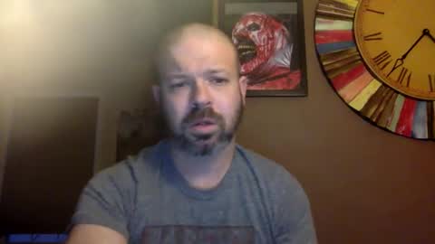 Snapshot of shadyyyyyy7 chatting on 01-20-25, 10:26 Shady online show from 01-20-25, 10:26