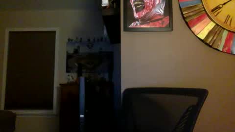 Snapshot of shadyyyyyy7 chatting on 12-05-25, 03:26 Shady online show from 12-05-25, 03:26