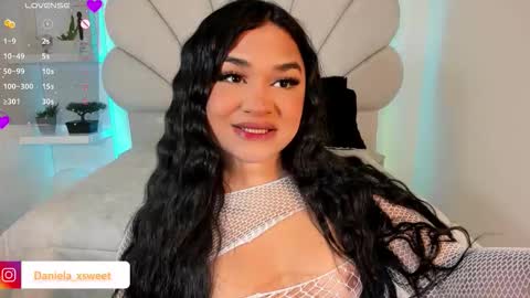 Snapshot of shairytovar chatting on 09-27-25, 06:51 shairytovar online show from 09-27-25, 06:51