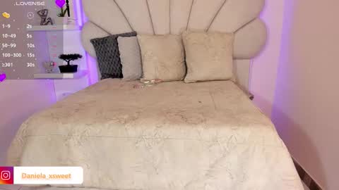 Snapshot of shairytovar chatting on 10-06-25, 05:38 shairytovar online show from 10-06-25, 05:38