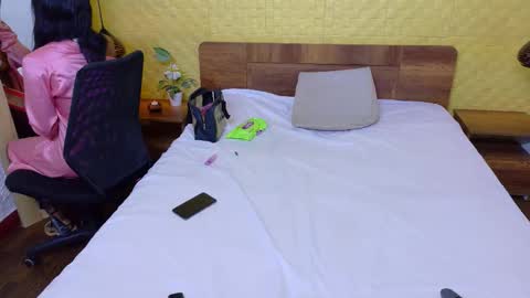 Catalina online show from 03-04-26, 03:40