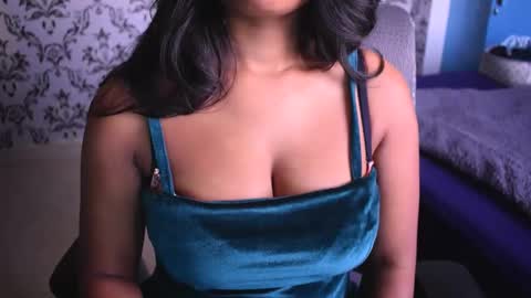 Snapshot of shanaya_indian chatting on 12-13-24, 05:05 shanaya indian online show from 12-13-24, 05:05